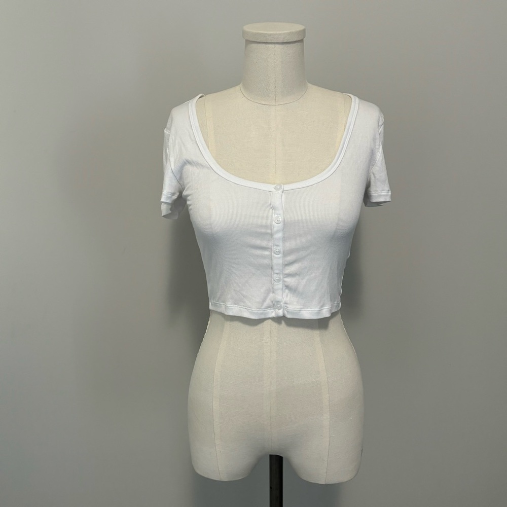 Aritzia Sunday Best Holly Top Button Front Cropped Rib T-Shirt White Crop Top S - Picture 5 of 14